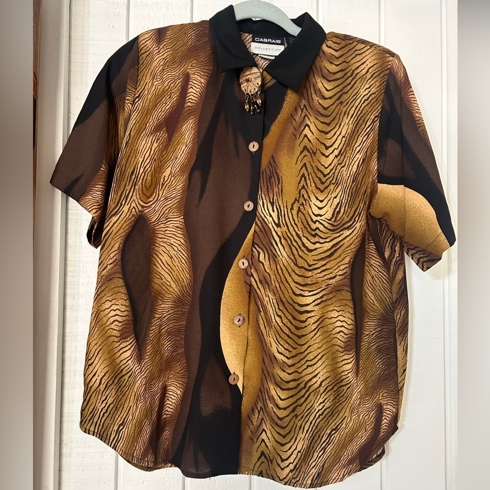 Cabrais Collection Women’s Short Sleeve Blouse